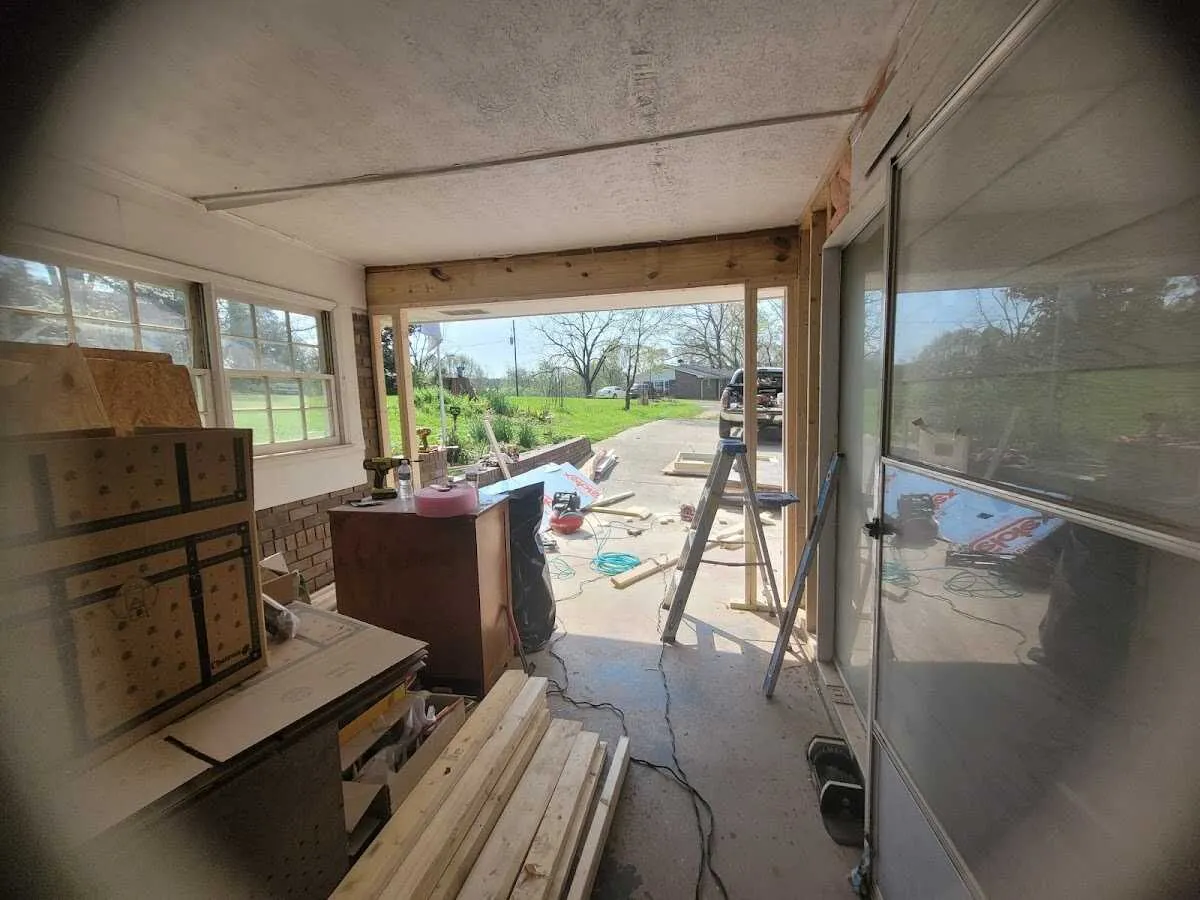 Air movers and dehumidifier for Drying & Dehumidification in Olivehurst